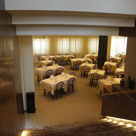 Hotel La Rosa Dei Venti Monte San Giusto Buitenkant foto
