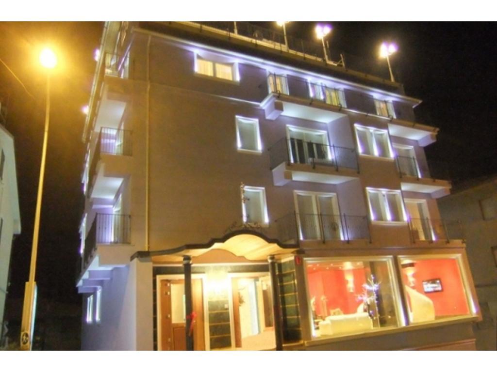 Hotel La Rosa Dei Venti Monte San Giusto Buitenkant foto