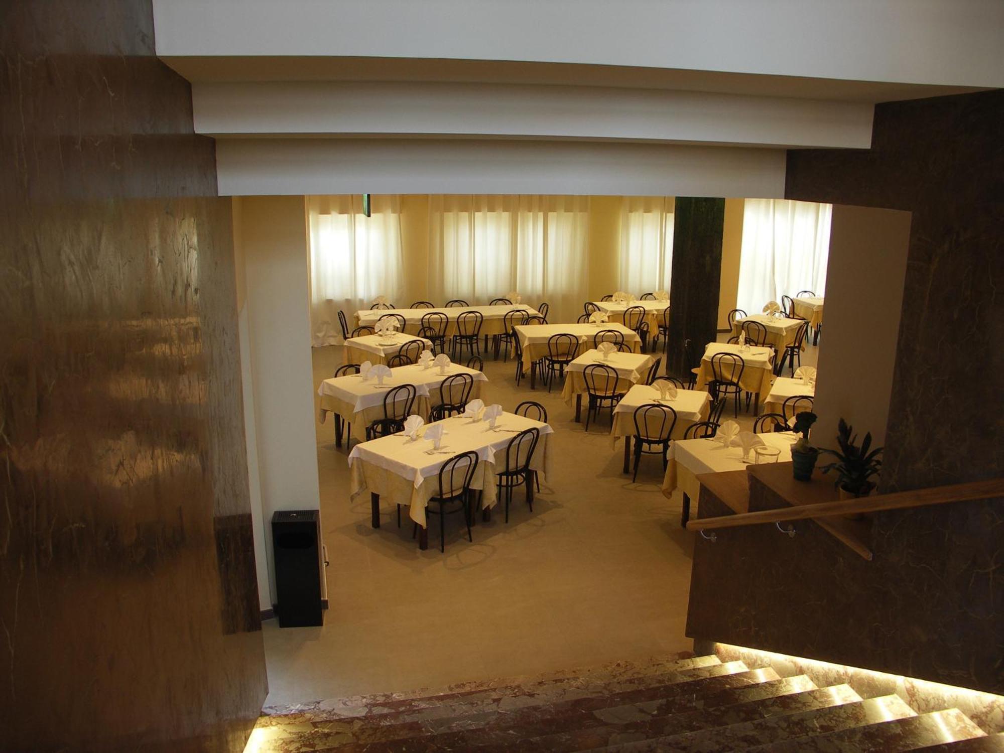 Hotel La Rosa Dei Venti Monte San Giusto Buitenkant foto